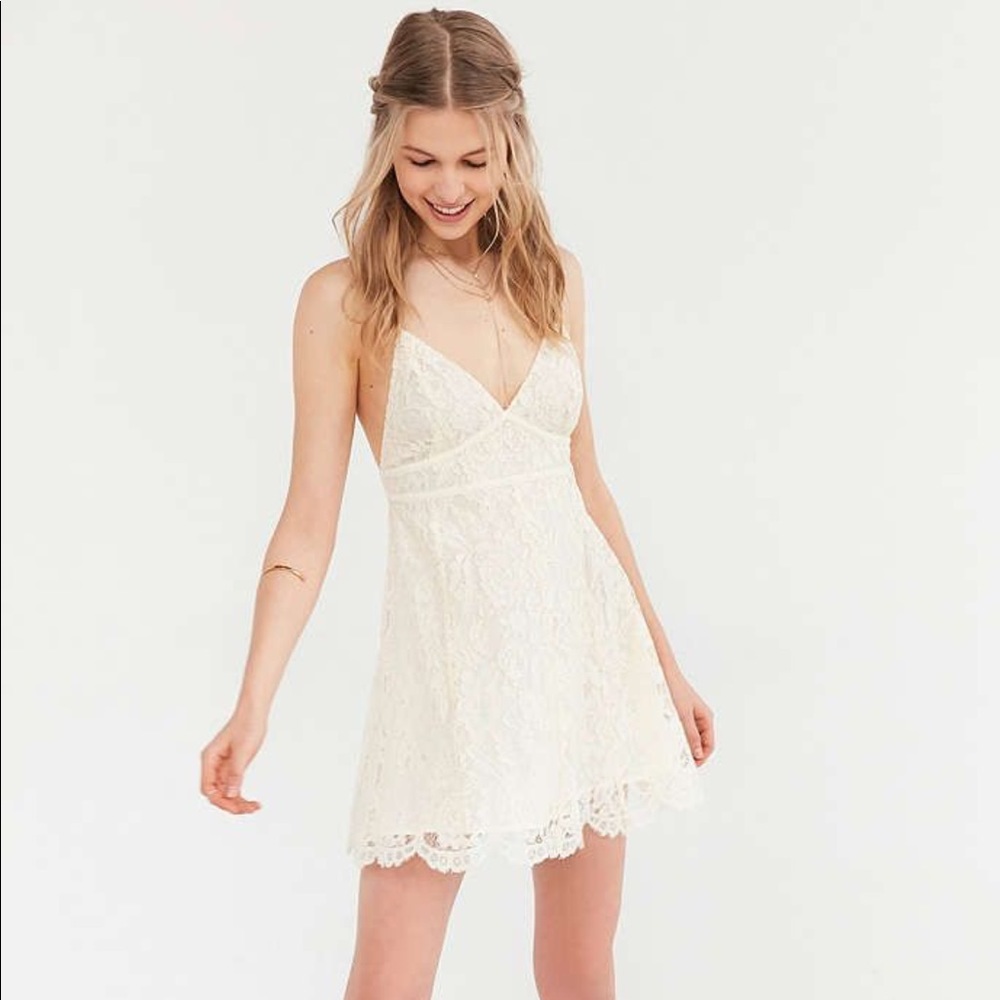 UO Empire Waist Ivory Lace Minidress Size Small/4
